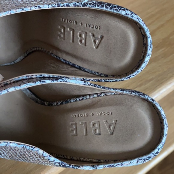 ABLE Rojas mule - Picture 4 of 5